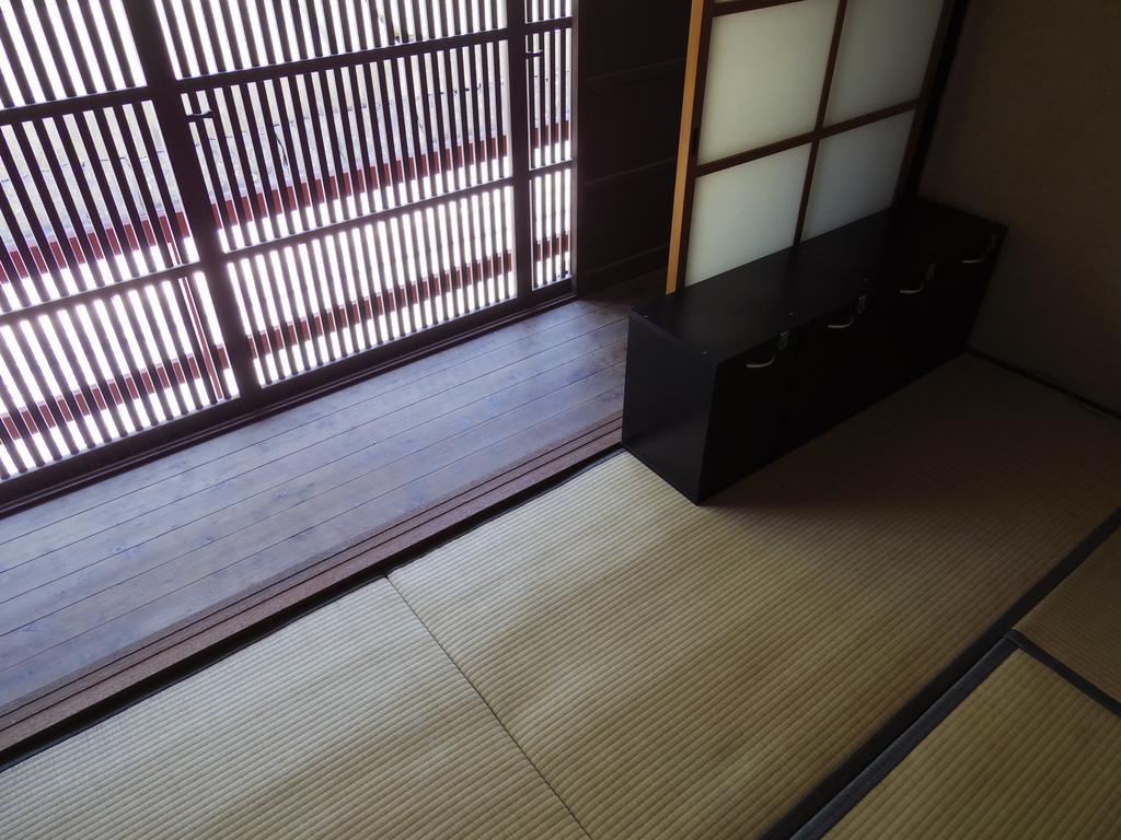 Kominka Guesthouse Hagi Akatsukiya Номер фото