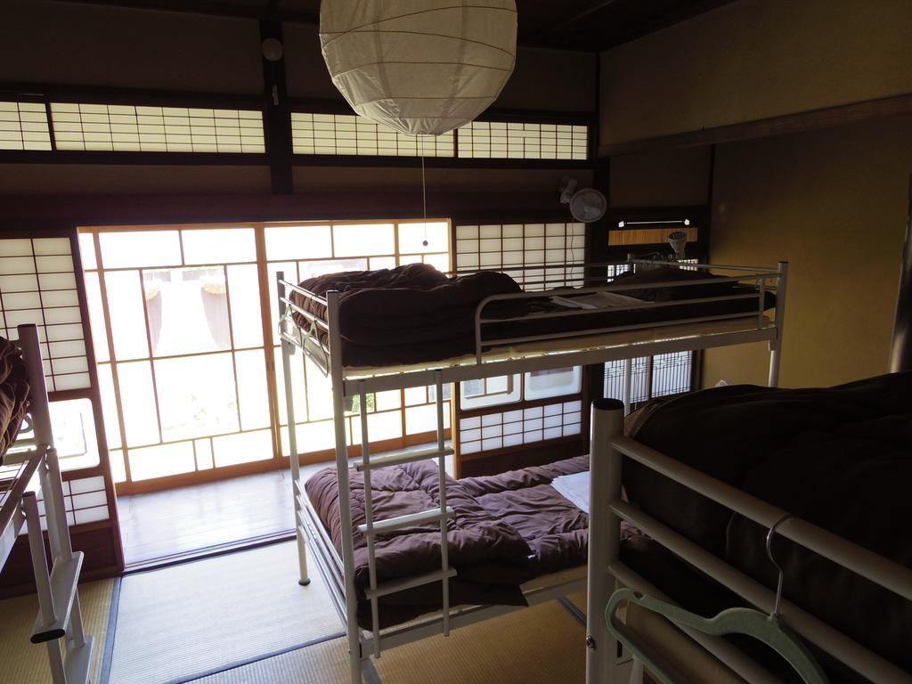 Kominka Guesthouse Hagi Akatsukiya Номер фото
