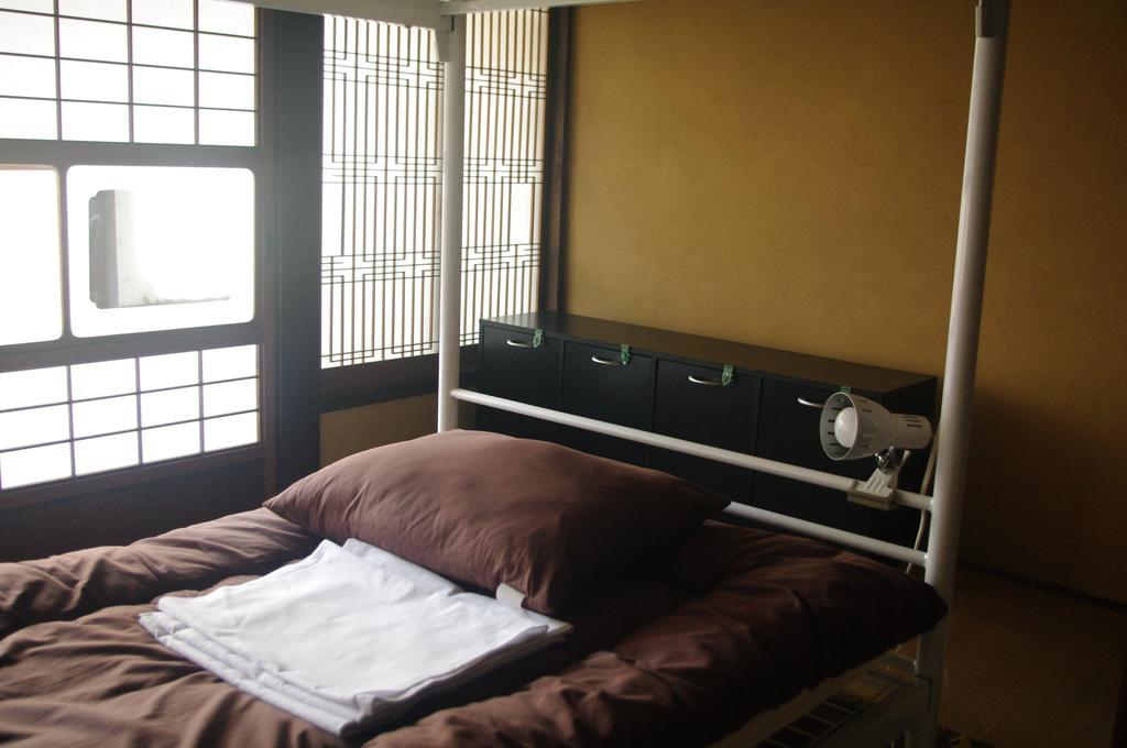 Kominka Guesthouse Hagi Akatsukiya Номер фото